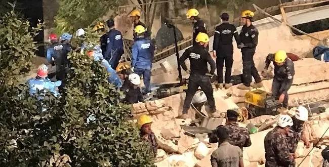 مدير الأمن : لن نغادر محيط عمارة اللويبدة إلا بعد انتشال جميع العالقين