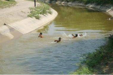 عاجل... وفاة فتى غرقا بقناة الملك عبدالله