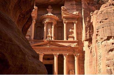 ارتفاع الدخل السياحي بنسبة 161.6 منذ مطلع العام