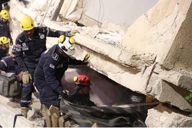 عاجل... الأمن: اخراج شخص على قيد الحياة من تحت الأنقاض في اللويبدة