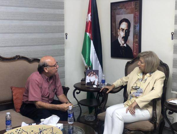 النجار تلتقي رئيس الجمعية الثقافية للشباب وتؤكد أهمية الشباب ودورهم المستقبلي