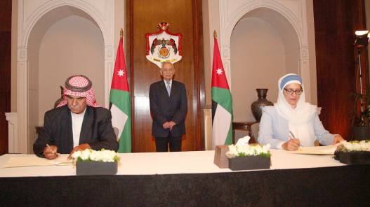 توقيع 5 اتفاقيات لإنشاء مشاريع إنتاجية بقطاعي الزراعة والتصنيع الزراعي في البادية الشمالية