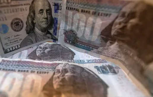 الجنيه المصري على أعتاب انخفاض قياسي قبل اتفاق صندوق النقد