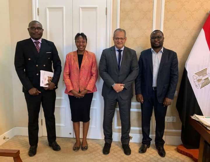السفير المصري لدى مالاوي يلتقي  عددًا من ممثلي مؤسسة مجتمع مدني مالاوية