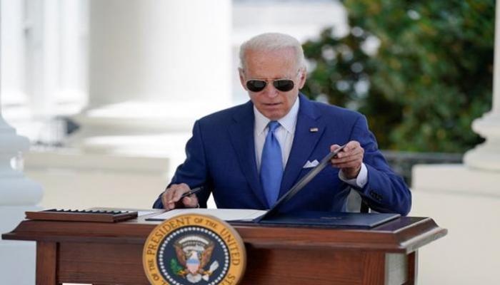 رويترز: بايدن يخطط لترشيح لين تريسي سفيرة أمريكا لدى روسيا