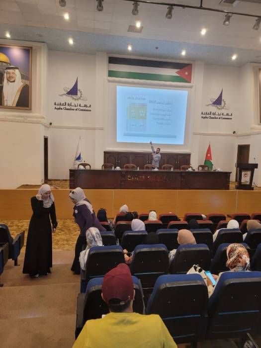 ندوة بالتعاون بين مديرية صحة العقبة ونقابة الصيادلة فرع العقبة بمناسبة يوم التغير ...دواء دون أضرار