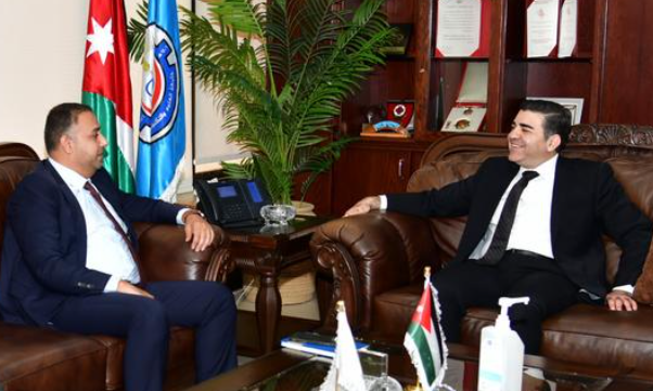 بحث التعاون بين جامعة العلوم والتكنولوجيا الأردنية ومؤسسة التدريب المهني