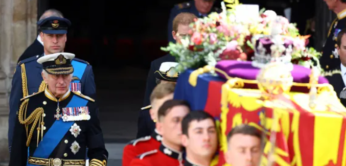 نصف سكان العالم يتابعون الرحلة الأخيرة للملكة إليزابيث