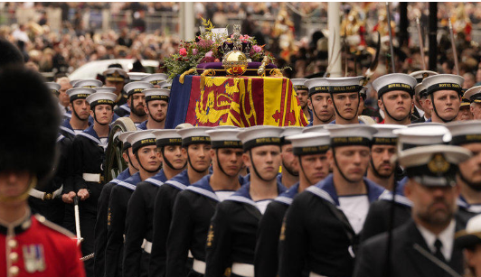 لماذا اختار زعماء عدم حضور جنازة الملكة إليزابيث؟