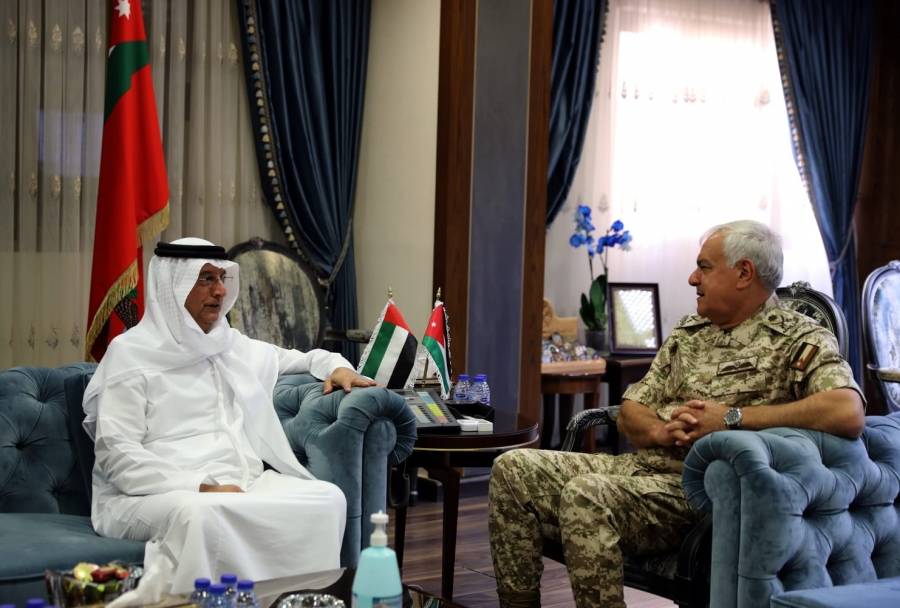 رئيس هيئة الأركان المشتركة يستقبل السفيرين الإماراتي والياباني