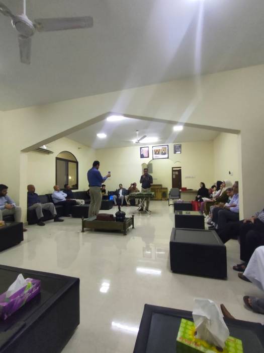 الملحق العسكري العميد الركن  طايع اللواما في زيارة إلى صلالة