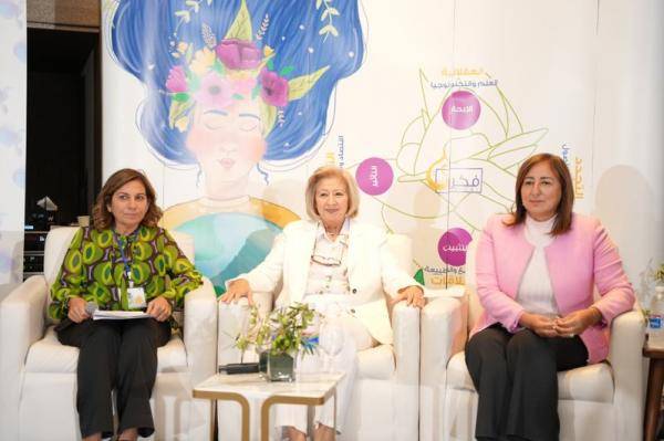 مشاركون يجمعون على أن الاقتصاد النسوي الأخضر يتطلب تمكين المرأة