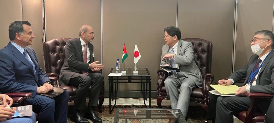 وزير الخارجية يثمن دور اليابان الداعم لحل الدولتين