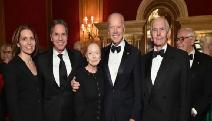 رحل أعز إنسان..بلينكن يشكر معزيه في وفاة والده