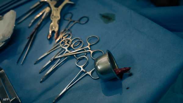 إنقاذ طفل هندي ابتلع جسما لا يخطر على البال