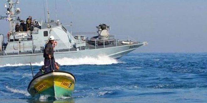 الاحتلال يجدد اعتداءاته على الصيادين والمزارعين في قطاع غزة