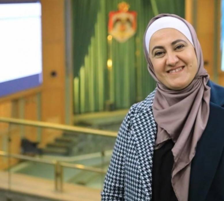 بعد حصولها على المركز الثاني بأفضل بحث علمي...  البرقاوي  إلى النمسا وبلغاريا للتكريم.