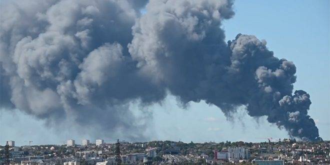 اندلاع حريق في سوق ضخم في باريس