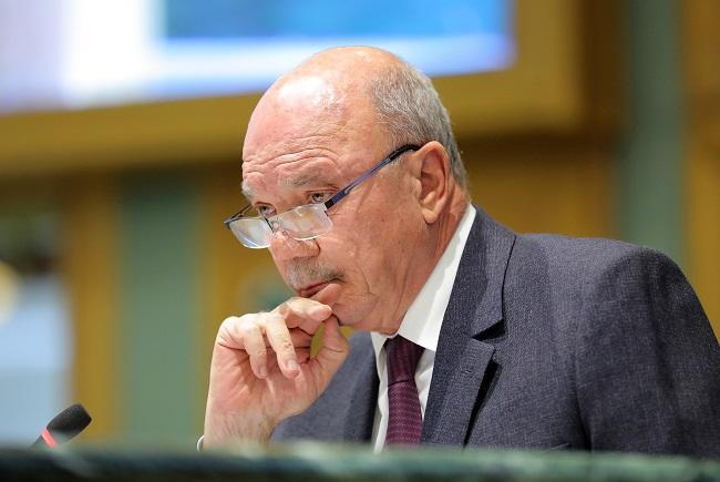 الفايز يدعو لبناء شراكات اقتصادية واستثمارية عربية