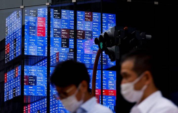 نيكي يهبط 0.56 في بداية التعامل بطوكيو