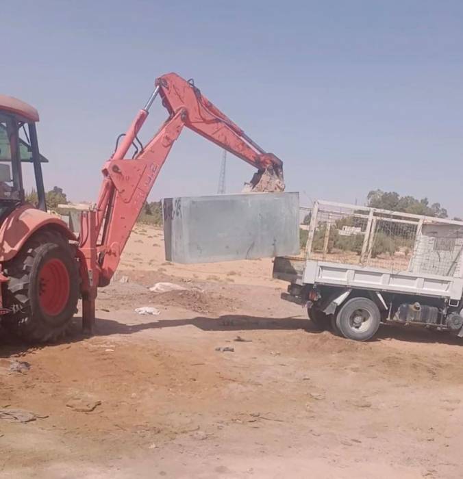 المياه : حملة أمنية في الحسينية  معان لازالة اعتداءات ومرشات لغسيل الشاحنات والسيارات...صور 