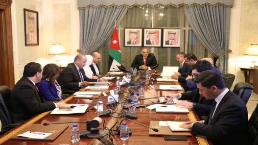 رئيس الوزراء يترأس الاجتماع الأول لمجلس أمناء جائزة الحسين بن عبدالله الثاني للعمل التطوعي