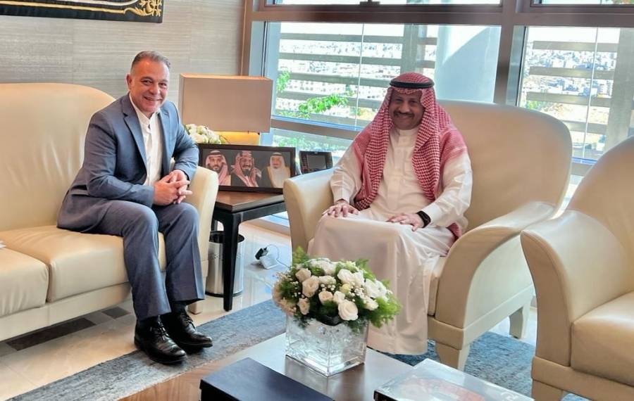 السديري يلتقي وزير التخطيط الأردني السابق وسام الربضي 