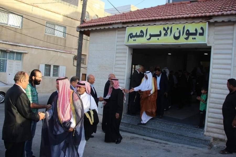 بالصور ...جاهة عشائرية لطي قضية الفنان الأردني الإبراهيمي