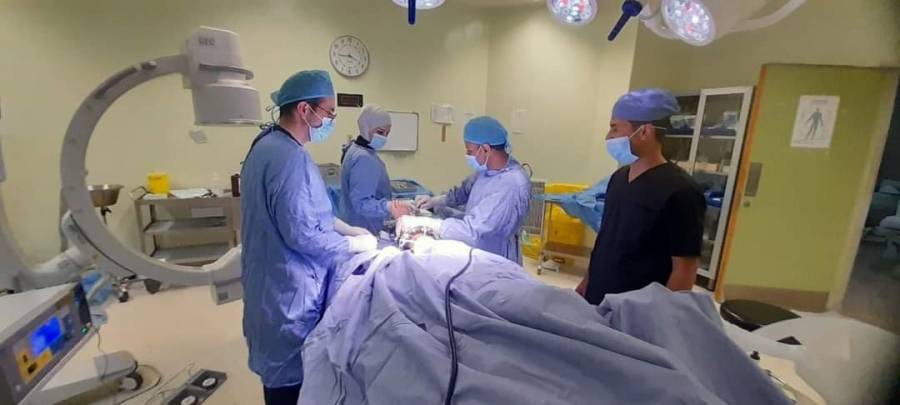 لأول مره في الأردن ترميم ساق لفتاة بطريقه مبتكرة في الخدمات الطبية الملكية...صور 