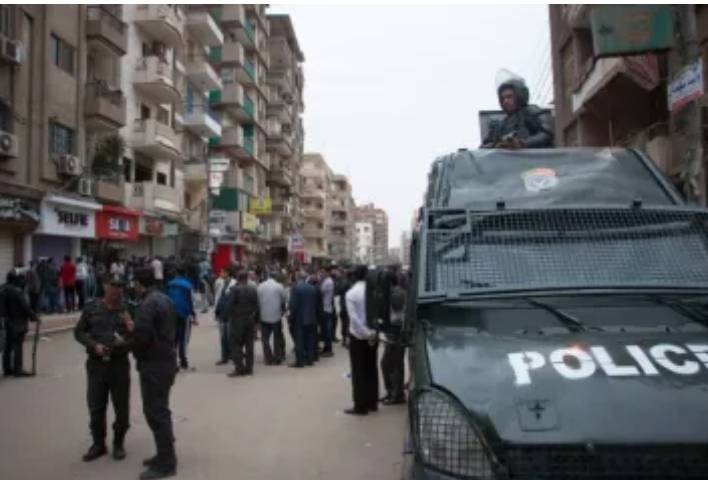 أب يعذب طفلته الصغيرة حتى الموت لسبب غريب في مصر