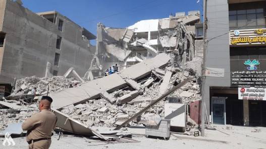 إنقاذ 13 شخصا بعد انهيار بناية مكونة من 4 طوابق في بغداد