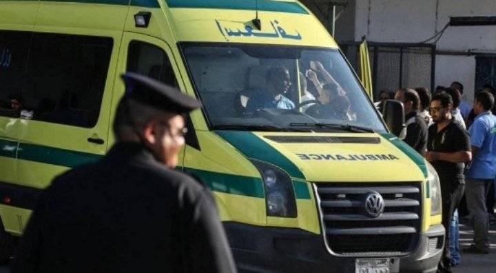 فاجعة في مصر.. سيدة تلقي طفليها من الشرفة