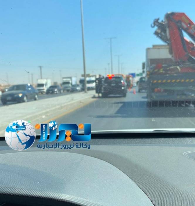 حادث سير بين مركبتين على طريق الموقر