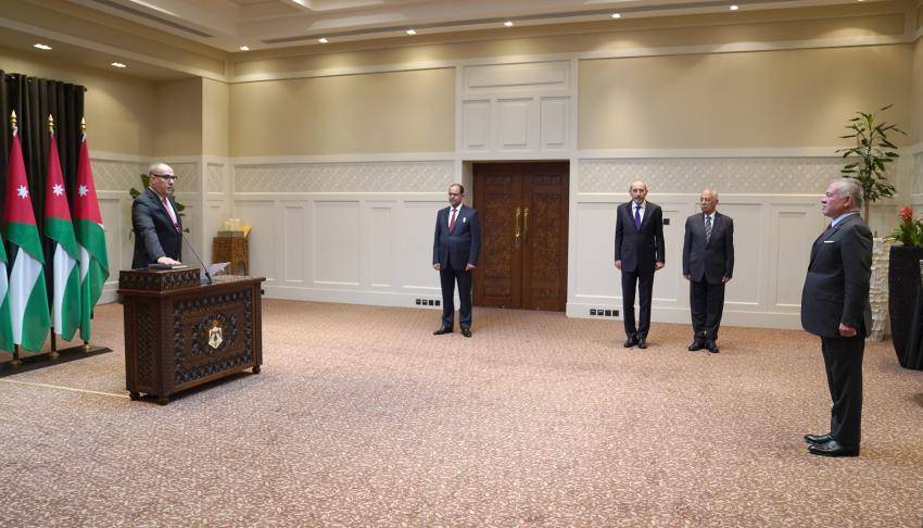 السفيران الخالدي وابوالفول يؤديان اليمين أمام الملك