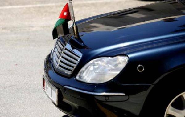 تعديل يدخل الهجينة والكهربائية لنظام المركبات الحكومية وأسس للاهداء