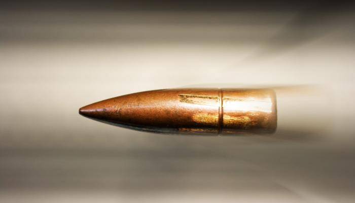 رصاصة تستقبل تلميذاً بثاني أيام الدراسة في مصر