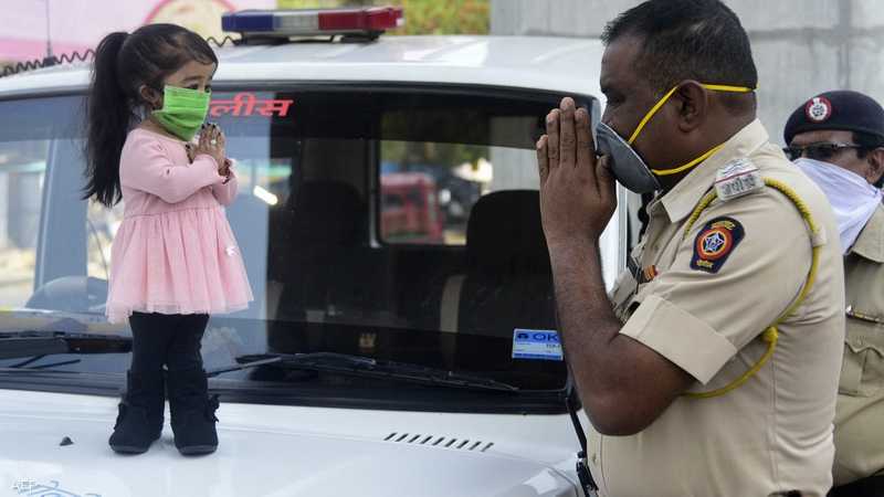 لسبب غريب.. حظر كلمة مرحبا في ولاية هندية