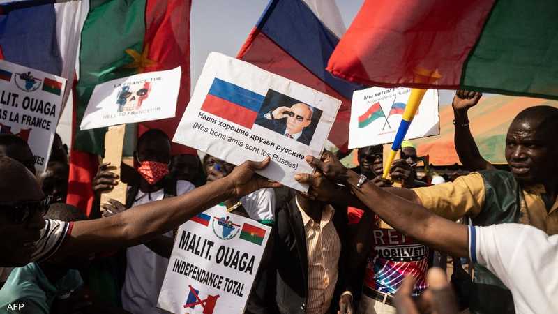 اتحاد الشغل في تونس يحذر الحكومة من مغبة خيارات مؤلمة ويلوح بالاحتجاجات