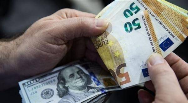 ارتفاع اليورو مقابل الدولار