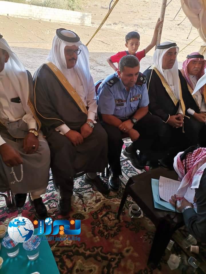 الماضي يترأس جاهة عشائرية إلى قبيلة بني خالد لأخذ عطوة اعتراف بسبب جريمة قتل ..صور 