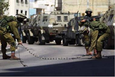 الاحتلال يغلق المعابر مع قطاع غزة اليوم وغدا