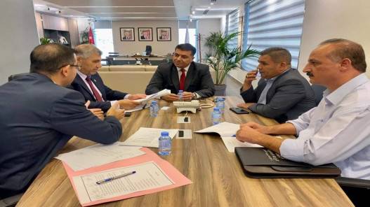 بحث مشاكل تراخيص مزارع الثروة الحيوانية