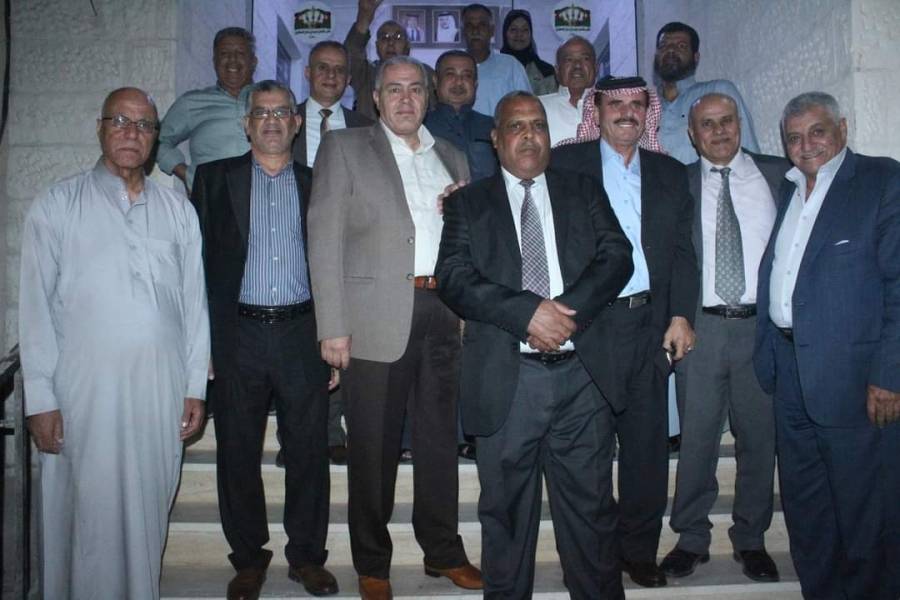 متصرف لواء سحاب يزور ملتقى متقاعدي جنوب شرق عمان العسكريين..صور