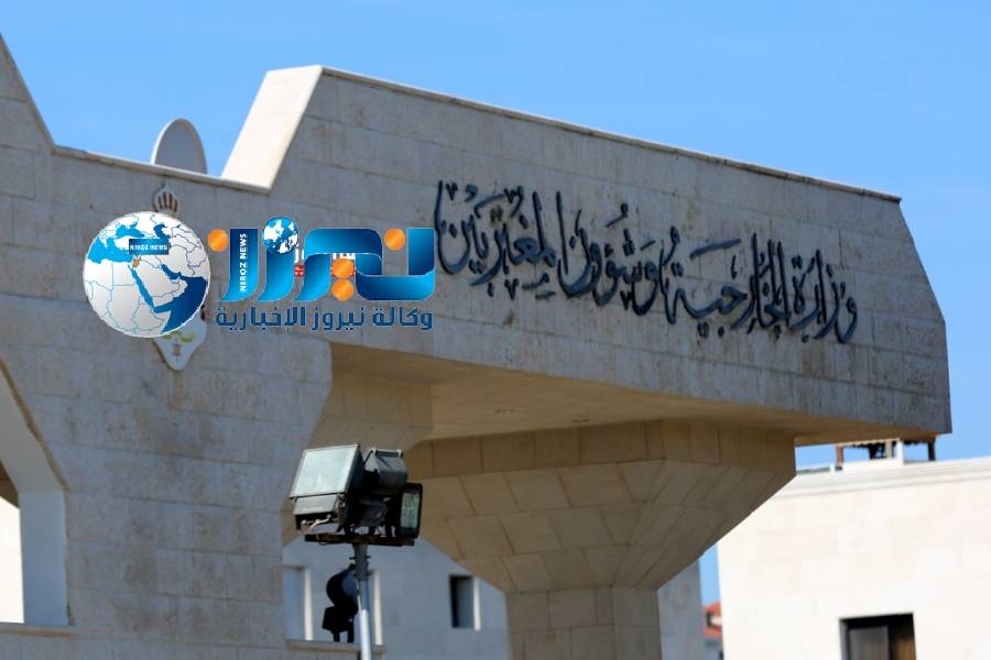 السفير العدوان يقدم أوراق اعتماده لملك تايلند