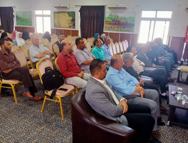 ندوة حول آفة النمل الأبيض وأضرارها في زراعة الوسطية