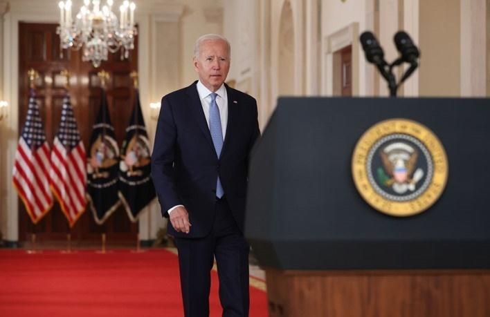 بايدن للأمريكيين: السعودية وروسيا وراء ارتفاع أسعار البنزين