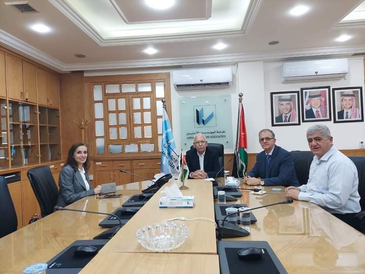 الزعبي يؤكد على دعم مهندسي مركز القدس ويناقش مع حبش تعديلات التقاعد