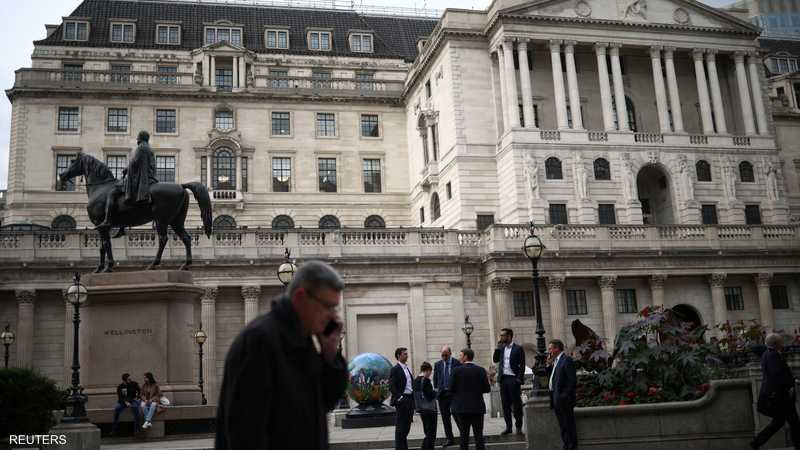 لندن تسعى لتهدئة الأسواق المضطربة على خلفية مشروع الموازنة