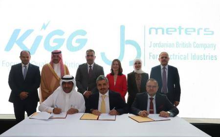 السديري يحضر توقيع اتفاقية بين شركات سعودية أردنية عراقية