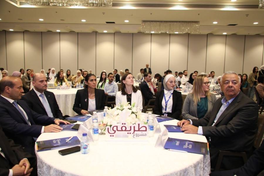 السفيرة البريطانية في الأردن ترعى فعالية شبابنا همتنا ضمن مشروع طريقي